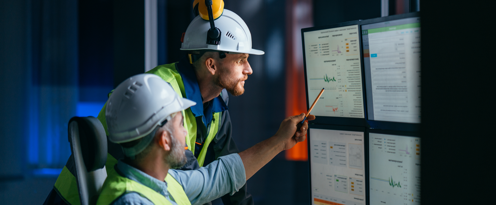 Die Arbeitswelt verändert sich rasant. Fachkräftemangel, volatile Märkte und steigende Erwartungen an Transparenz und Effizienz fordern HR wie nie zuvor. Wer jetzt weiter mit überladenen Tools und unverbundenen Systemen arbeitet, verliert nicht nur Zeit und Geld, sondern auch Anschluss an die Zukunft.

Was es braucht, ist ein smarter, konsistenter Ansatz: ein System, das Prozesse vereinfacht, Daten intelligent verknüpft – und dabei Mensch und Maschine in den Mittelpunkt rückt. Dayforce liefert genau das. Eine Plattform, die alles verbindet. Und eine KI, die aus reiner Technologie echten Fortschritt macht.